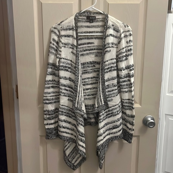 A.N.A. Petite Cardigan - Picture 1 of 3